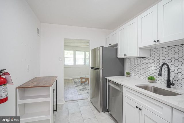 135 LEMMON AVE, Pemberton, NJ 08068