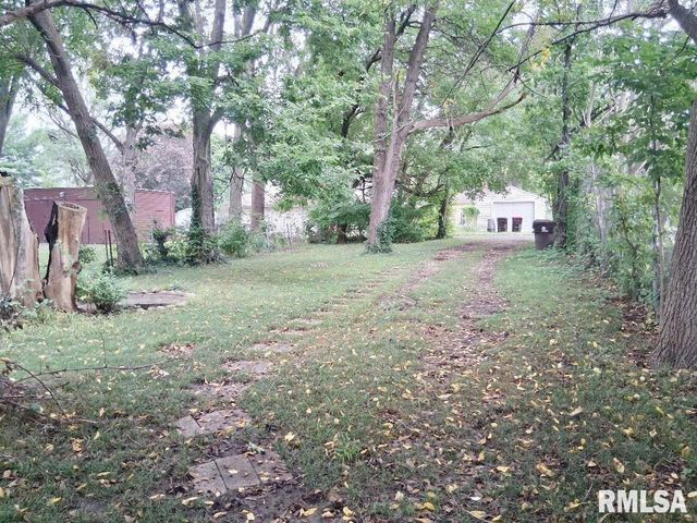 824 N GARFIELD Avenue, Peoria, IL 61606