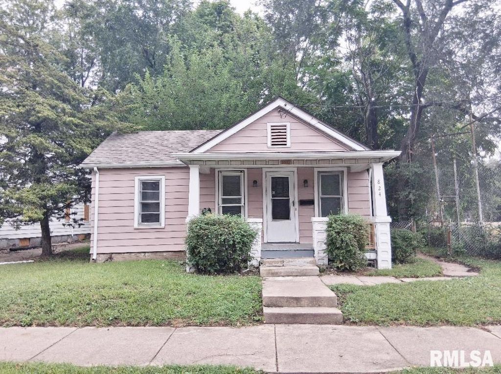 824 N GARFIELD Avenue, Peoria, IL 61606