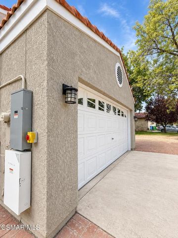 1768 Sierra View Avenue, Lancaster, CA 93535