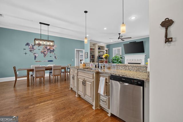 402 Leamington Lane, Macon, GA 31220