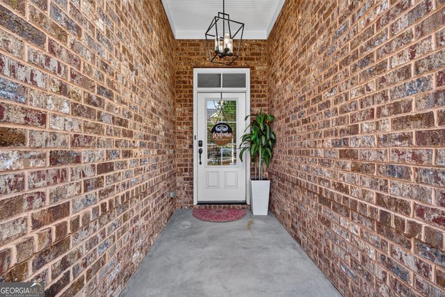 402 Leamington Lane, Macon, GA 31220