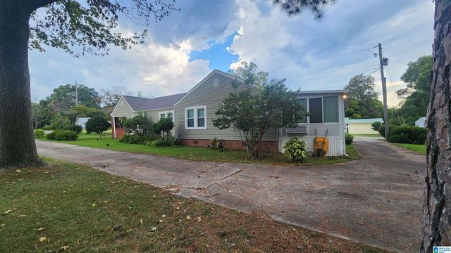 1436 HUEYTOWN ROAD, Hueytown, AL 35023