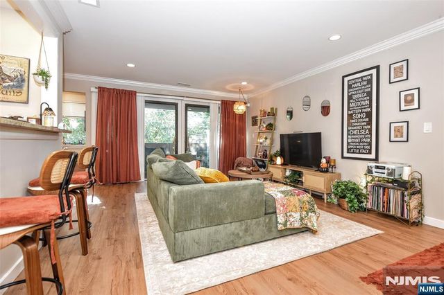 3221 Hilltop Road, Mahwah, NJ 07430