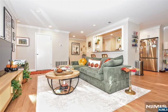 3221 Hilltop Road, Mahwah, NJ 07430