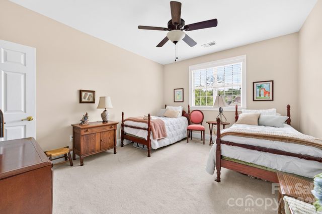 121 Mcleod Avenue, Belmont, NC 28012