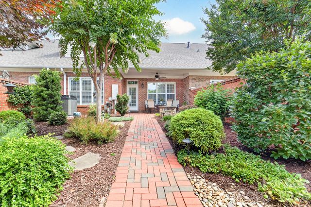 121 Mcleod Avenue, Belmont, NC 28012