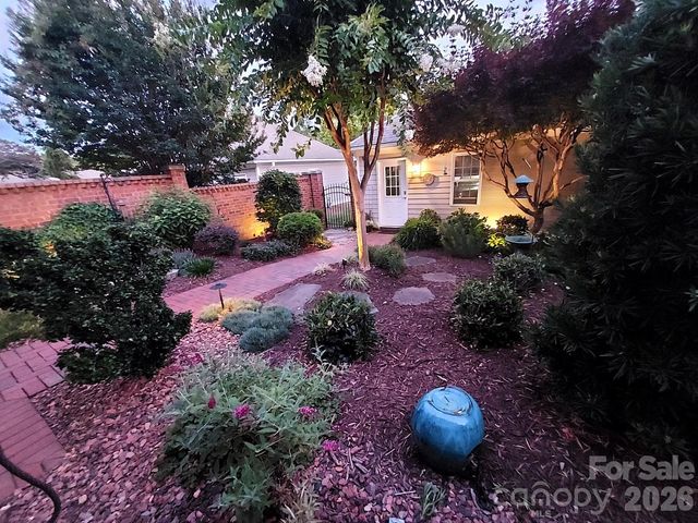 121 Mcleod Avenue, Belmont, NC 28012