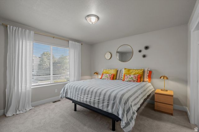 468 E LONDON WAY, Clearfield, UT 84015