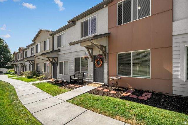 468 E LONDON WAY, Clearfield, UT 84015