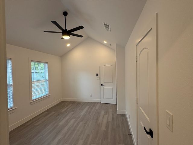 719 E Commerce Avenue, Cooper, TX 75432