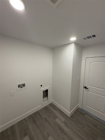 719 E Commerce Avenue, Cooper, TX 75432