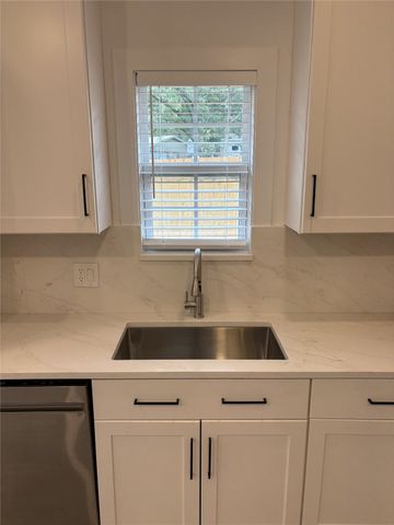 719 E Commerce Avenue, Cooper, TX 75432