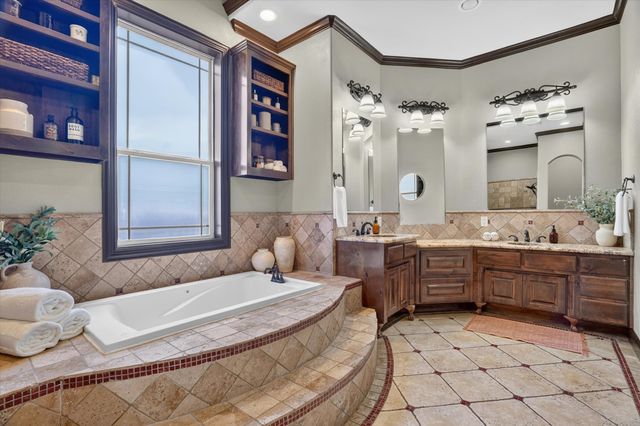 1717 Taylor Bridge Court, Burleson, TX 76028