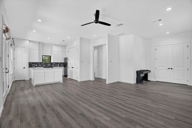 1717 Taylor Bridge Court, Burleson, TX 76028
