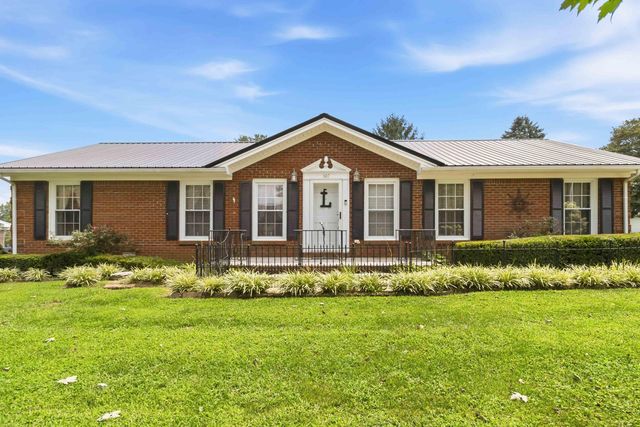 307 Dogwood Drive, Stanford, KY 40484