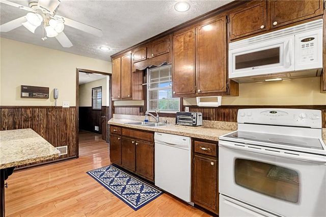 61 Bartlett Drive, Griffin, GA 30224