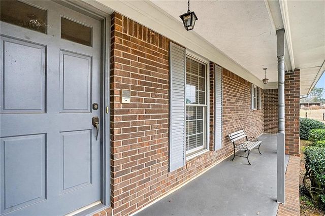 61 Bartlett Drive, Griffin, GA 30224