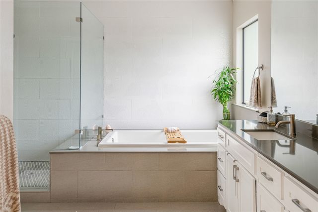 6226 Malcolm Drive, Dallas, TX 75214