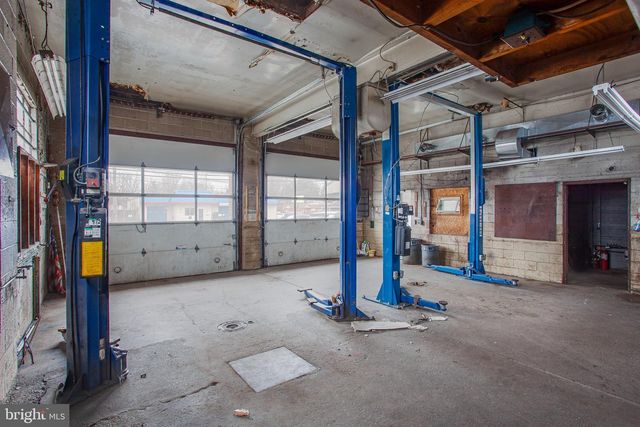 50 S MACDADE BLVD, Glenolden, PA 19036