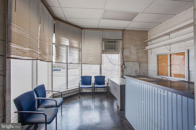 50 S MACDADE BLVD, Glenolden, PA 19036