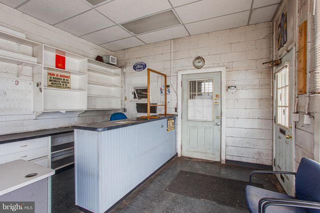 50 S MACDADE BLVD, Glenolden, PA 19036