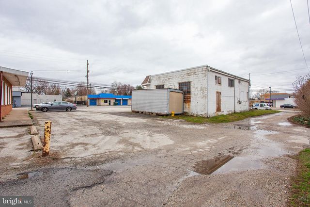 50 S MACDADE BLVD, Glenolden, PA 19036