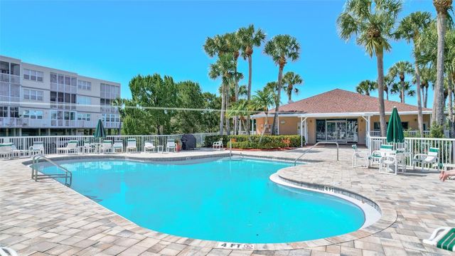 6475 SHORELINE DRIVE 5102, St Petersburg, FL 33708