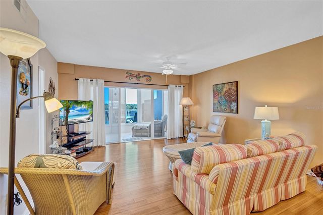 6475 SHORELINE DRIVE 5102, St Petersburg, FL 33708