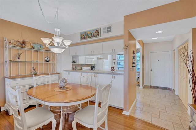 6475 SHORELINE DRIVE 5102, St Petersburg, FL 33708