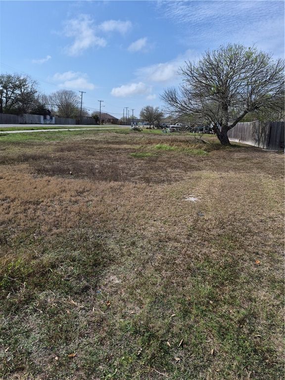 000 Ave I, Ingleside, TX 78362 — photo 2