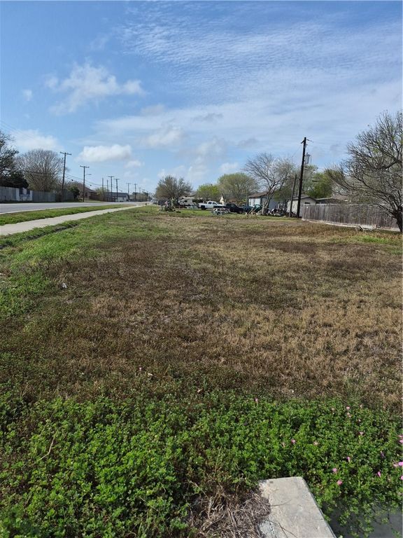000 Ave I, Ingleside, TX 78362 — photo 4