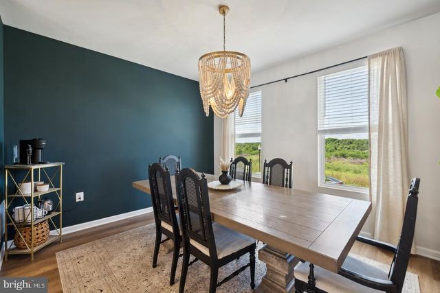 195 PRESIDENTS POINTE AVE, Ranson, WV 25438