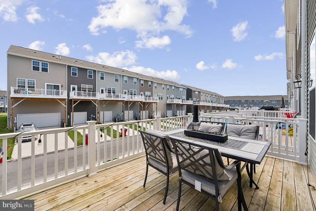 195 PRESIDENTS POINTE AVE, Ranson, WV 25438