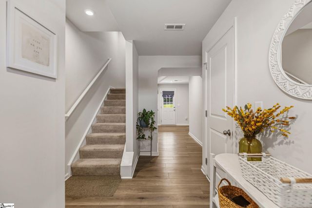 8 Bearmont Trail, Greenville, SC 29617