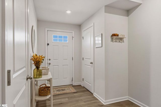 8 Bearmont Trail, Greenville, SC 29617