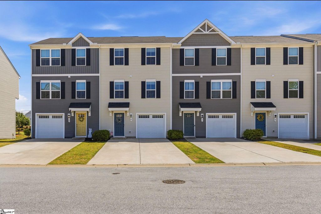 8 Bearmont Trail, Greenville, SC 29617