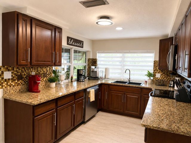 12416 COBBLE STONE DRIVE, Hudson, FL 34667