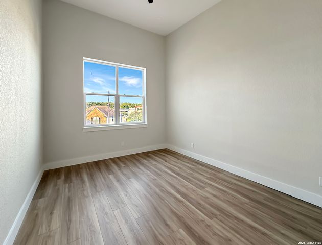 24318 Canyon Row, San Antonio, TX 78260