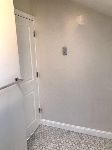 90 Sutton Street, Providence, RI 02903