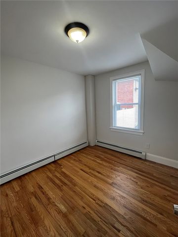 90 Sutton Street, Providence, RI 02903