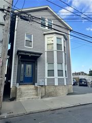 90 Sutton Street, Providence, RI 02903