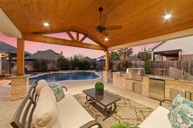 9410 Cheslyn Court, Tomball, TX 77375