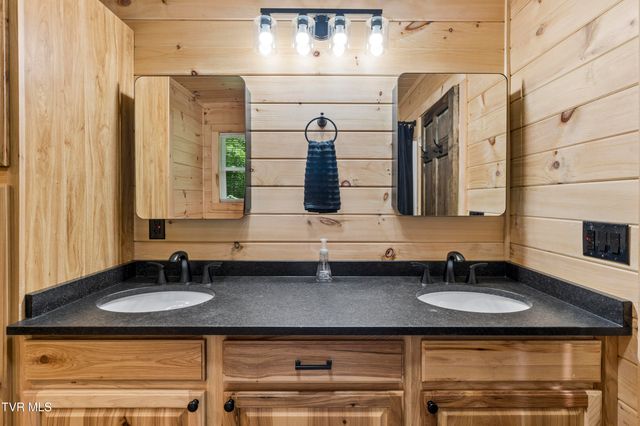 455 Okey Mowell Road, Kingsport, TN 37660