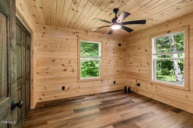 455 Okey Mowell Road, Kingsport, TN 37660