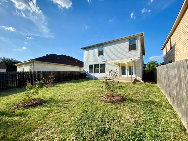 13205 Sea Biscuit DR, Del Valle, TX 78617