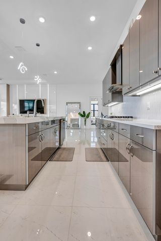 5320 Saint Armands Way, Westlake, FL 33470