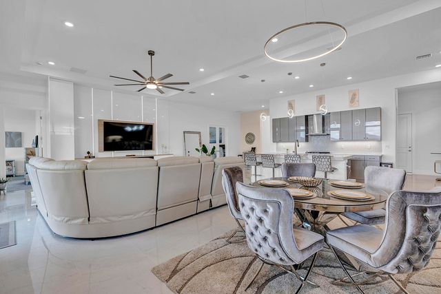 5320 Saint Armands Way, Westlake, FL 33470