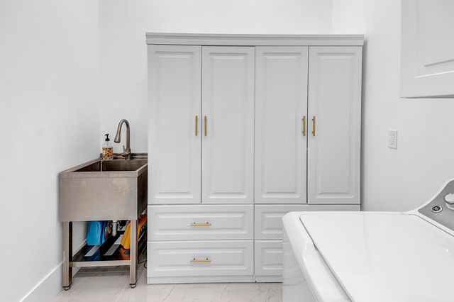 5320 Saint Armands Way, Westlake, FL 33470