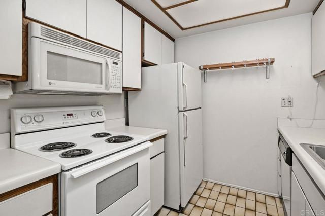 6039 Rancho Mission Rd 204, San Diego, CA 92108